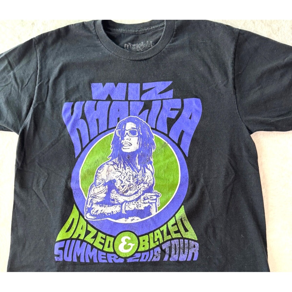 Wiz Khalifa Dazed & Blazed T-Shirt 2018 Hip Hop Tour Double Sided Medium Purple - Picture 7 of 11